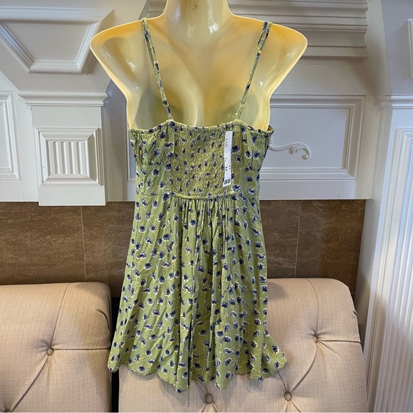 Urban Outfitters Kamaryn Green Dandelion Floral Dress Size M - Picture 2 of 11
